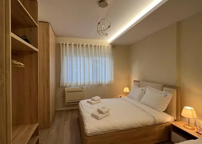 Steps From The Center * Tiran